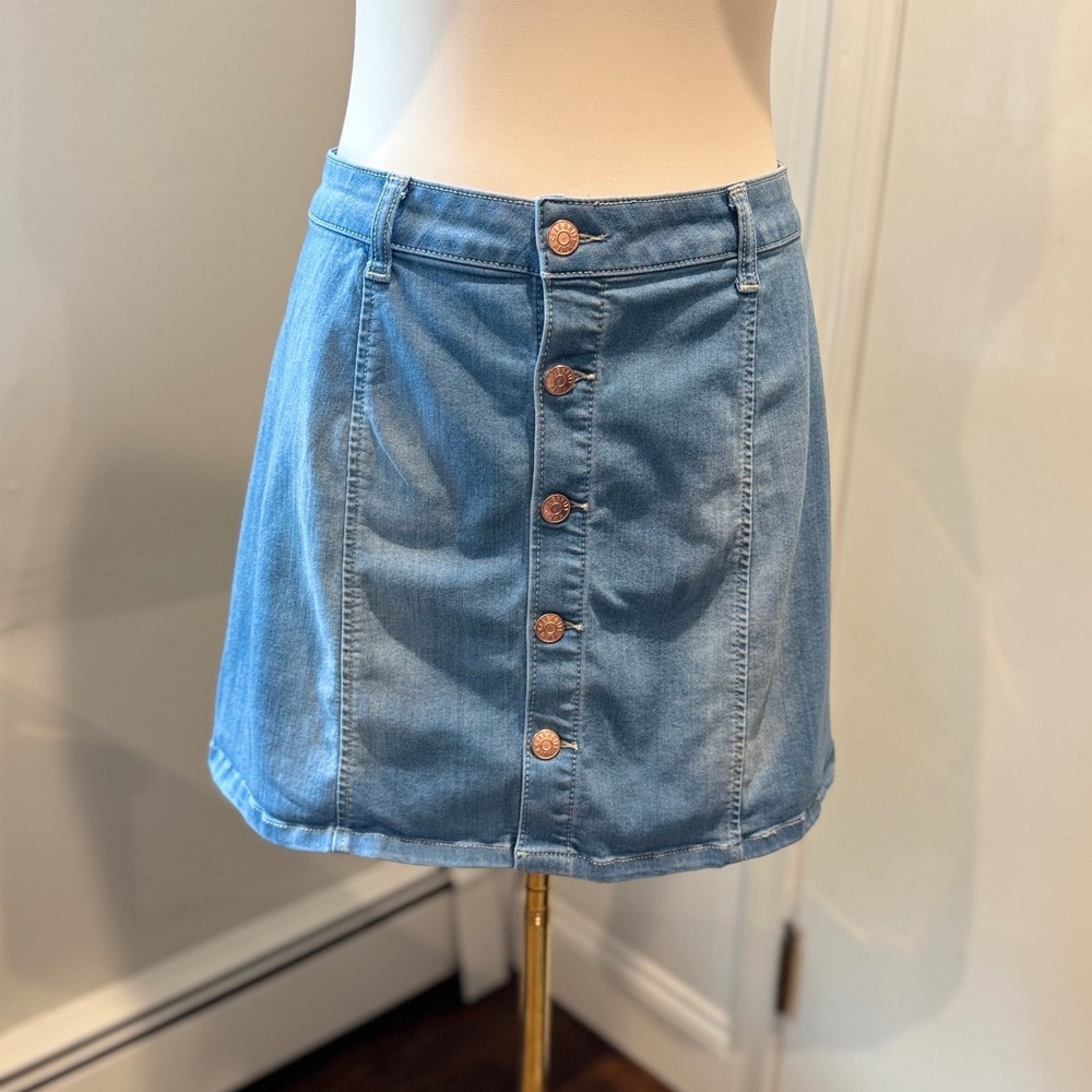 Celebrity Pink Button Front Denim Mini Skirt Light‎ Wash Size 9 Juniors
